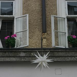Responsive image