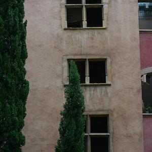 Responsive image